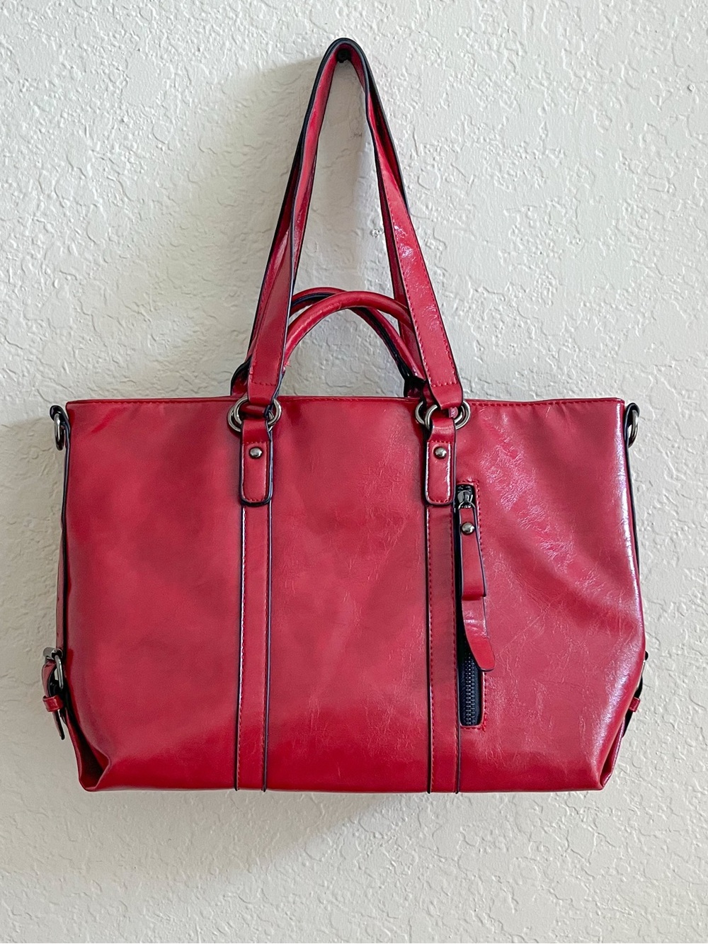 NWOT Unbranded Large Red Faux Leather Tote Shoulder Bag work School Travel New